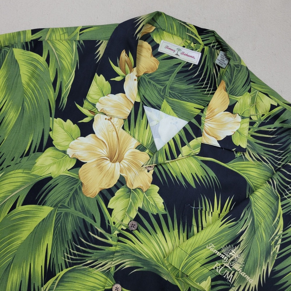Vintage Tommy Bahama Special Rum Camp Mens XL Black Green Hawaiian Button Up